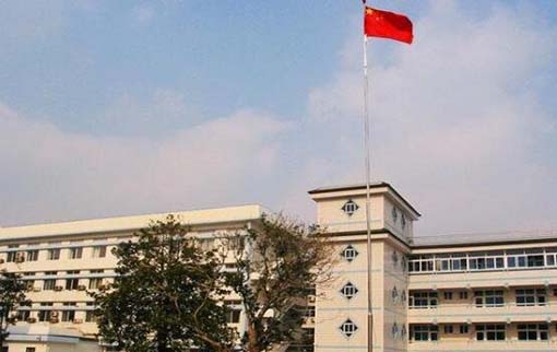 宁波种一颗牙大概多少钱(2023宁波市镇海龙赛医院口腔科国产中国安联种植牙价格参考价为5500元)